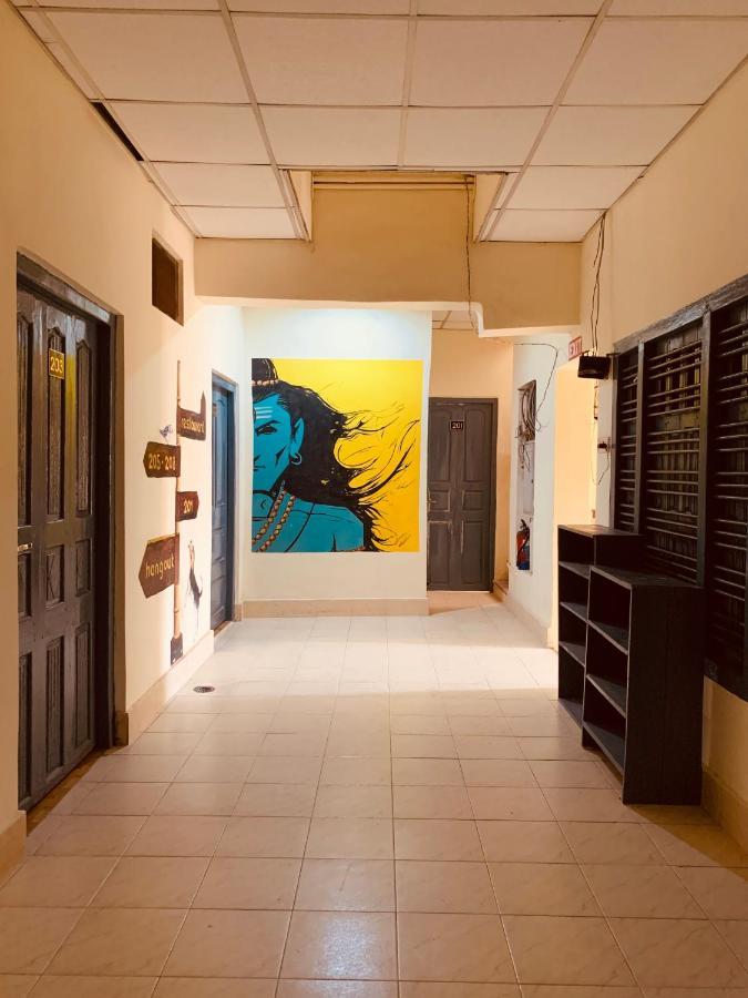 Vagabond Stay Hostel พาราณสี ภายนอก รูปภาพ