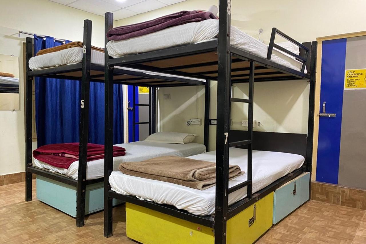 Vagabond Stay Hostel พาราณสี ภายนอก รูปภาพ